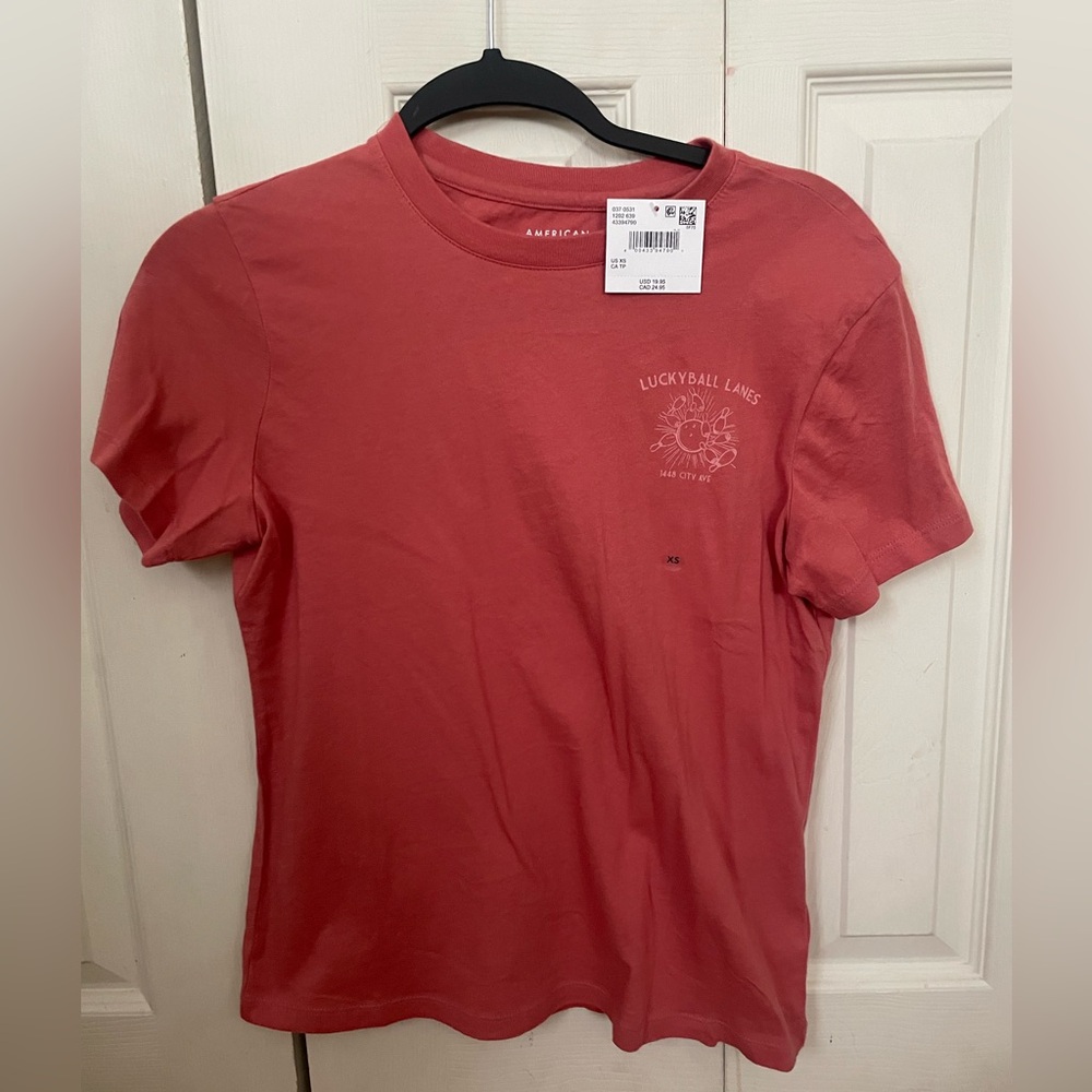 NWT!! American eagle graphic tee